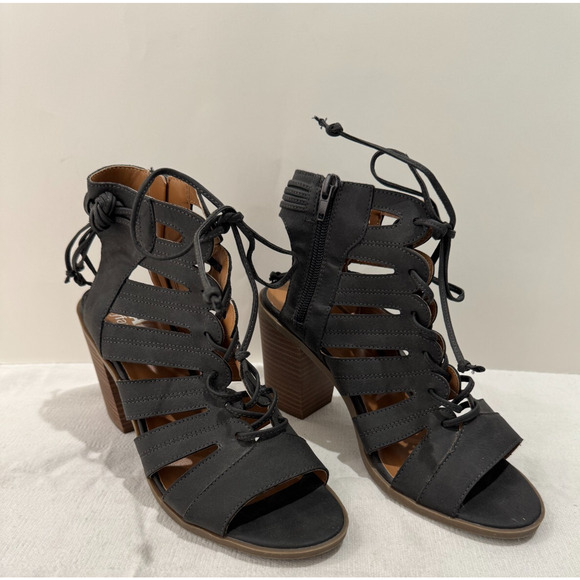 FARYL By Faryl Robin BUCKLE Black Sandals Heels Caged Lace Up Sz 8 Vegan Suede - Picture 2 of 7